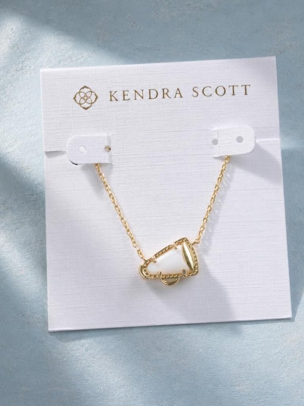 Kendra Scott Cheer Gold White Mother-of-Pearl Pendant Necklace